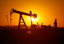 UAE tăng công suất sản xuất dầu thô trước thềm cuộc họp của OPEC