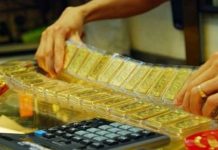 Vàng thế giới xuống thấp nhất trong hơn 1 tháng