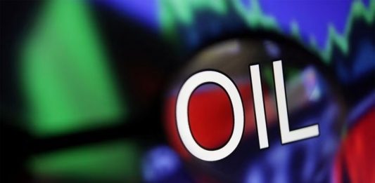 Giá xăng dầu hôm nay (3-3): Tăng vọt